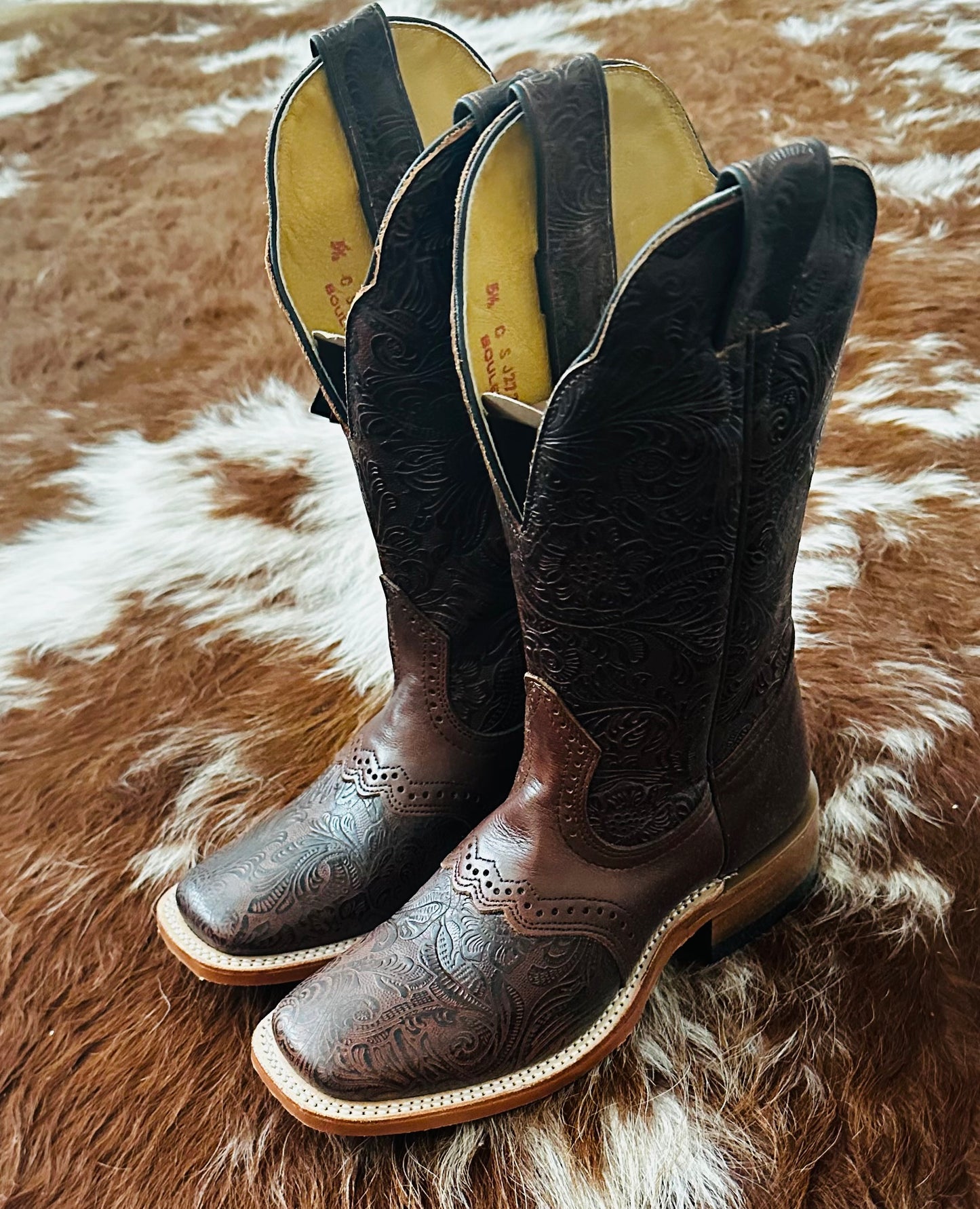 Ladies Boulet Boot-Cowboy Tooled Floral in Brown 12"