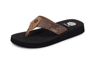 Yellow Box “Flexter” Flip Flops in Leopard print
