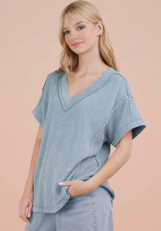 Ribbed Knit V-Veck Top
