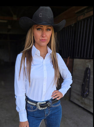 Cowgirl Tuff Breathable Pullover in Solid White