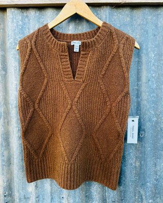 Tribal Split Crew Neck Sweater Vest in Hazelwood