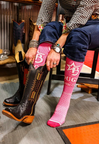 Lucky Chuck Socks-Bougie Cattle Pink