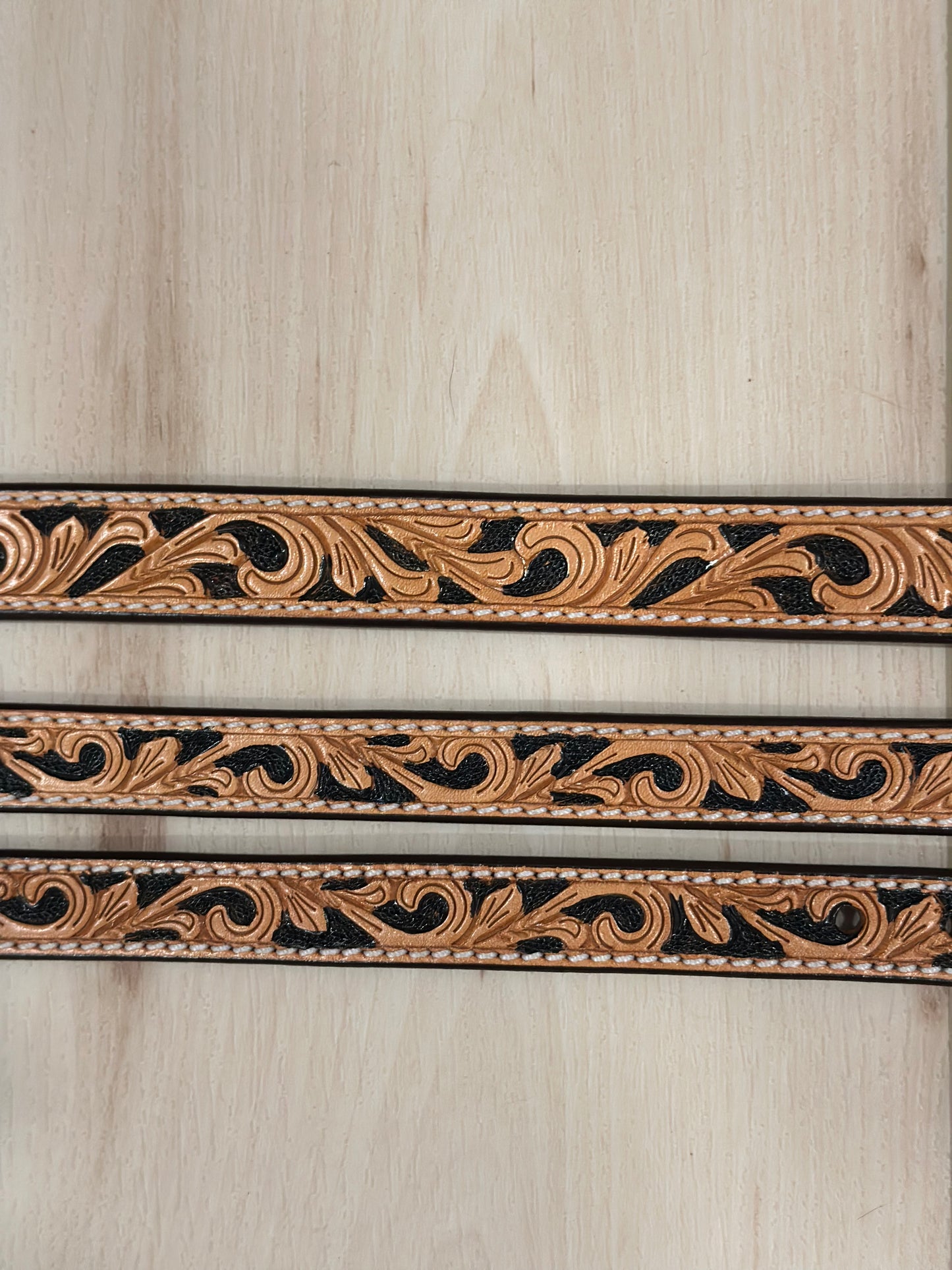 Dog Collar-Medium Tooled Leather #DC-145-M